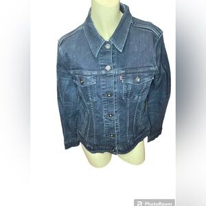 Levi Jean jacket Size Large Color, Navy